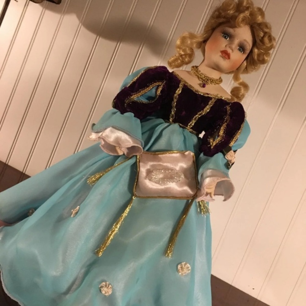 Porcelain Cinderella doll